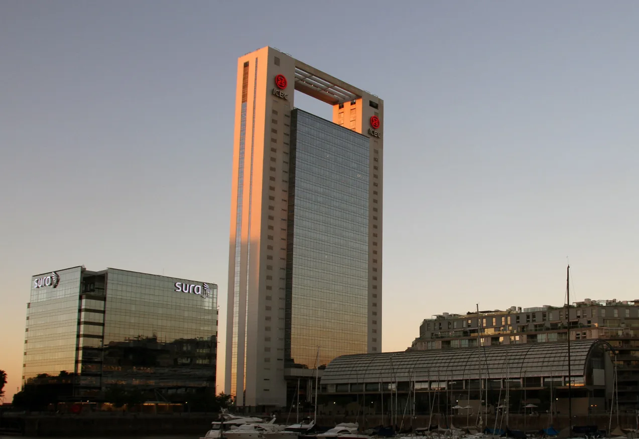 Edificio Laminar Plaza